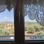 Apartment Metaxas *