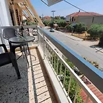 Apartment Metaxas *